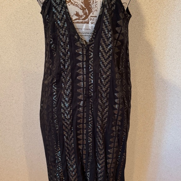 Elan “Cleo” Maxi Dress - Black/Gold | Size Large - Picture 4 of 6